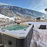 Spacious - Beautiful Terrace With View Apartment