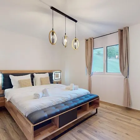 Daire Spacious - Beautiful Terrace With View