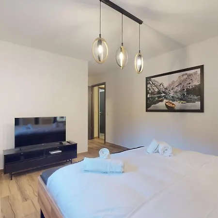 Daire Spacious - Beautiful Terrace With View