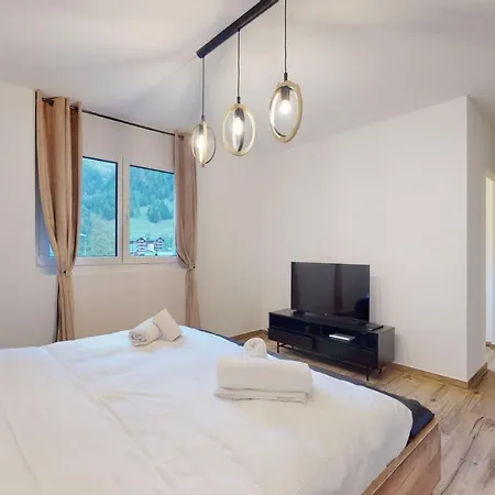 Spacious - Beautiful Terrace With View