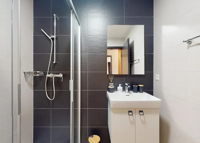 Spacious - Beautiful Terrace With View *